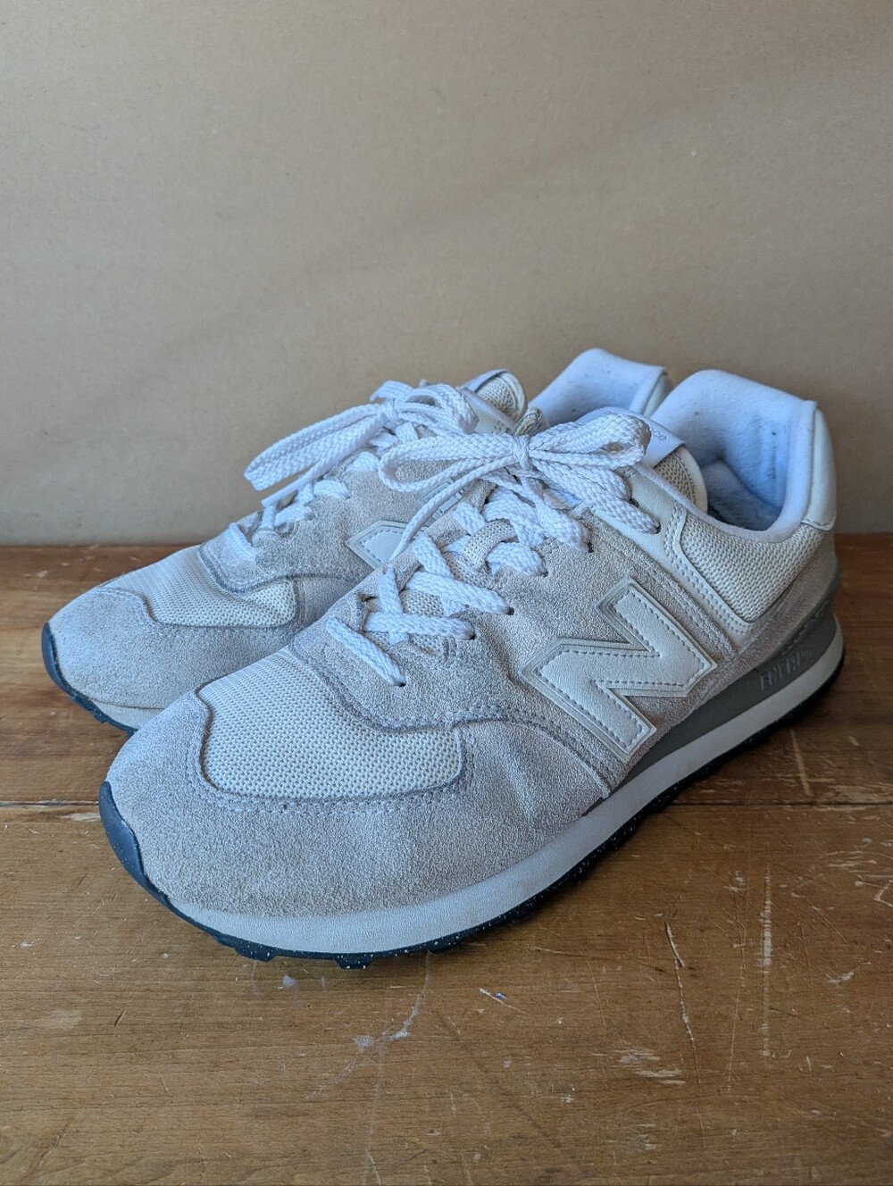 New Balance Classic 574 Core Shoes Sneakers Womens US11 Mens US9.5 WL574EVW